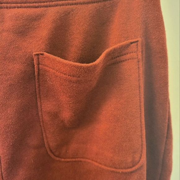 💥4 for $30💥 Old Navy unisex kids burgundy sweat pants size L - Picture 3 of 6